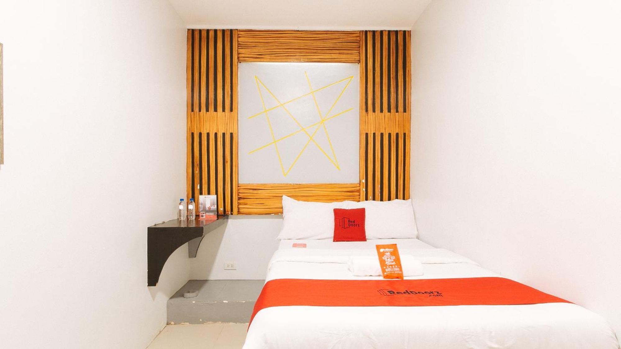 Reddoorz Near Quiapo Church Manila Exterior photo