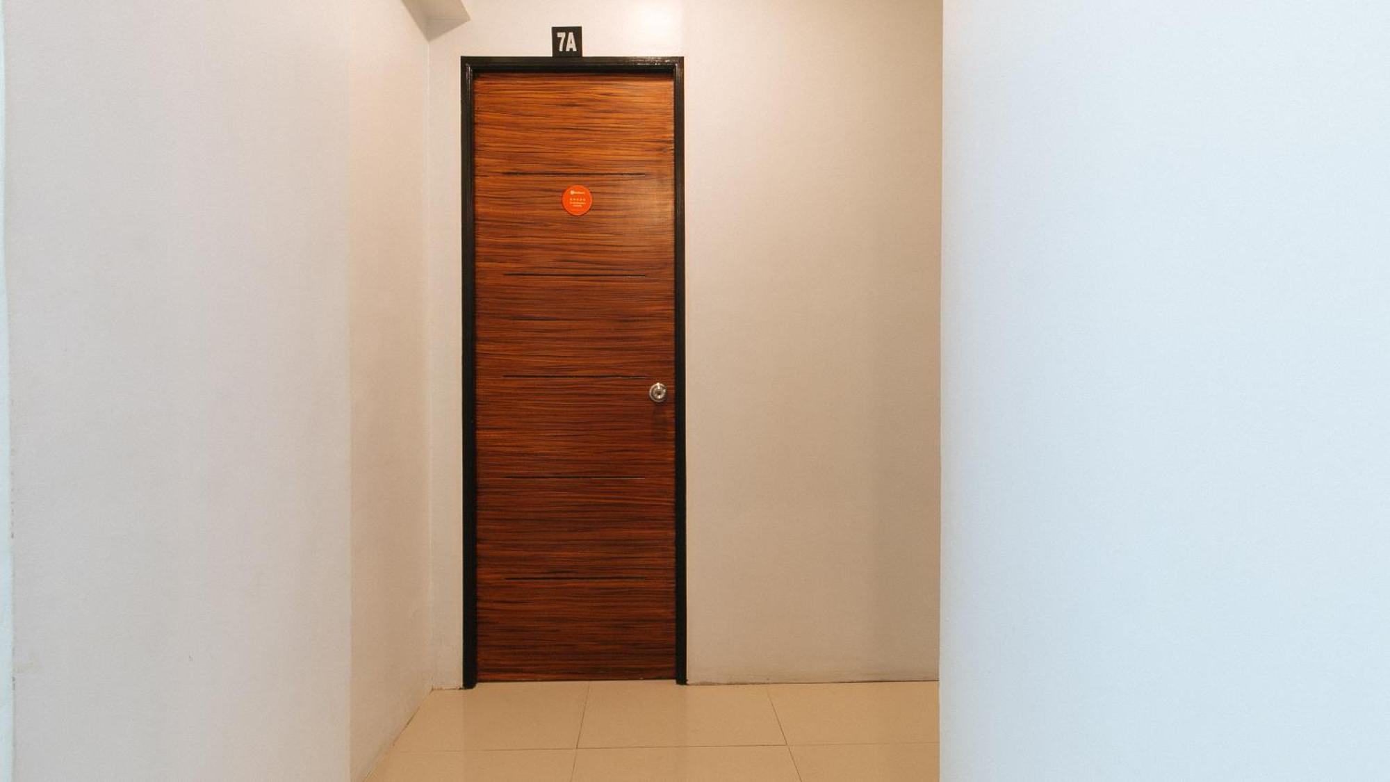 Reddoorz Near Quiapo Church Manila Exterior photo