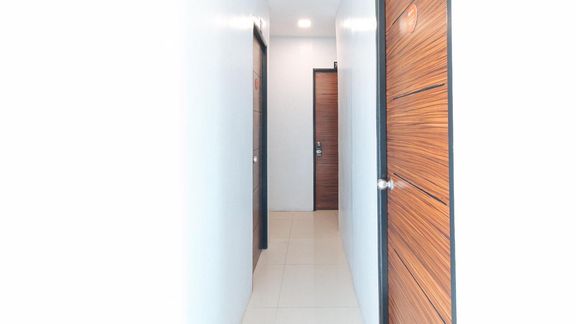 Reddoorz Near Quiapo Church Manila Exterior photo